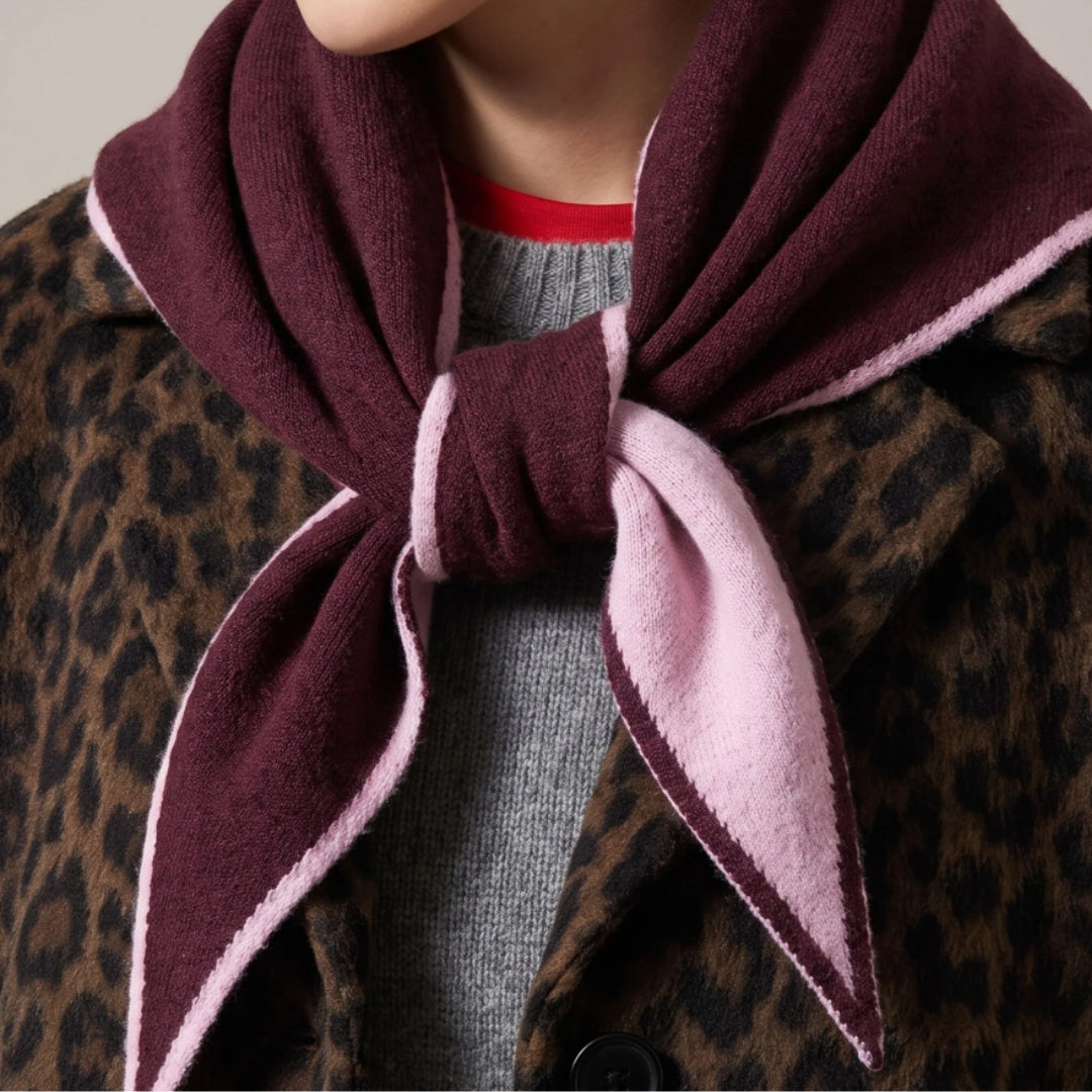 TRIANGLE SCARF