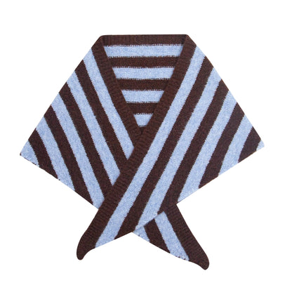 TRIANGLE SCARF