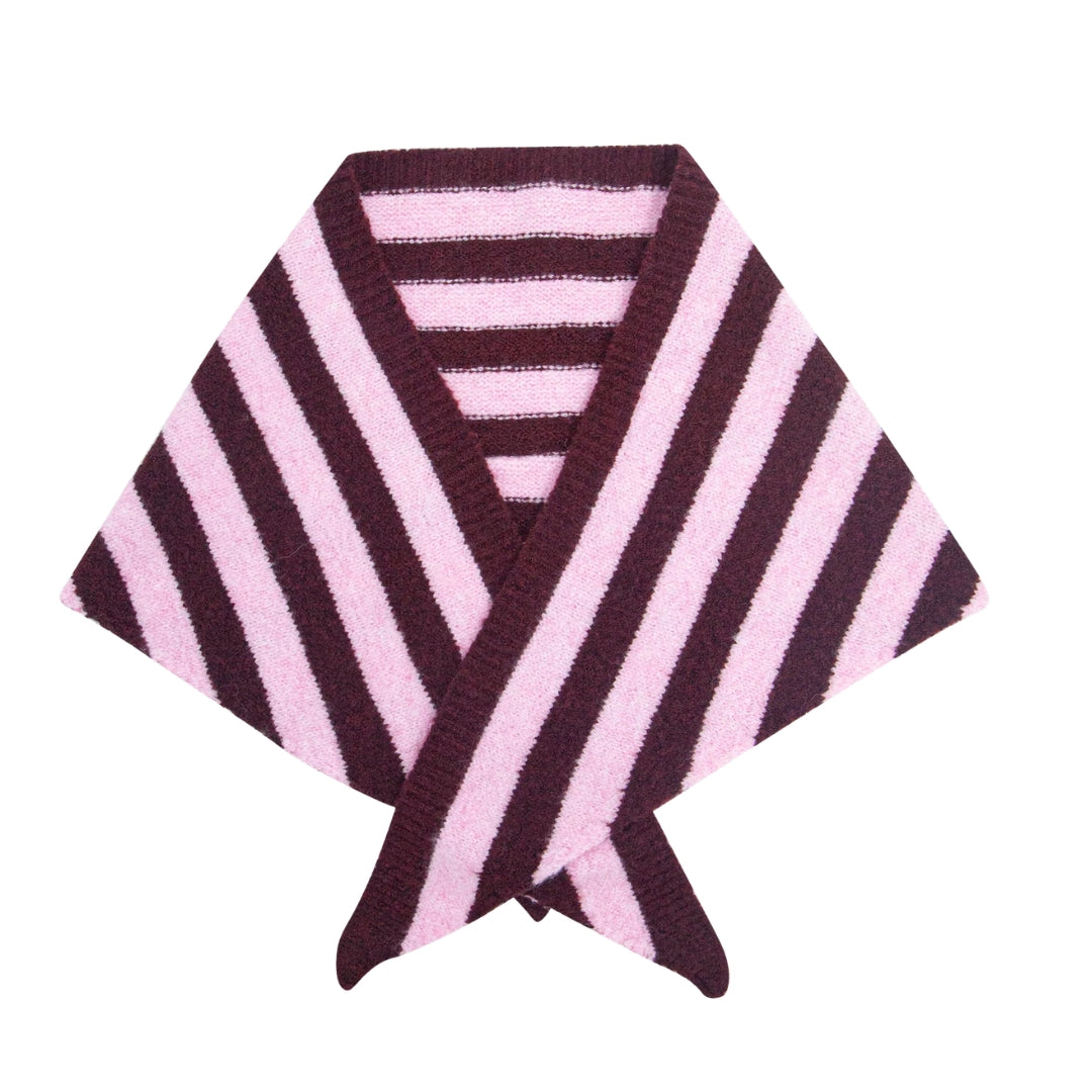 TRIANGLE SCARF