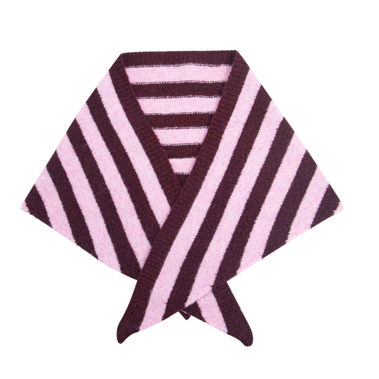 TRIANGLE SCARF