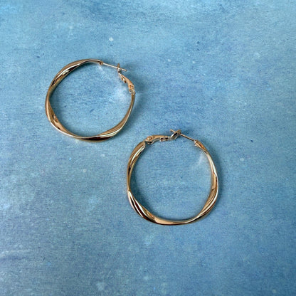 TWISTY HOOPS - VARIOUS COLOURS