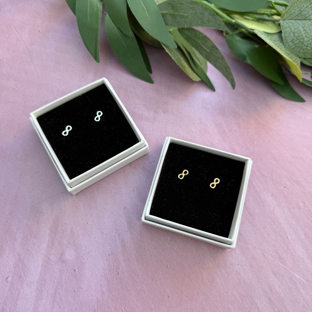 NEW! INFINITY STUD EARRINGS