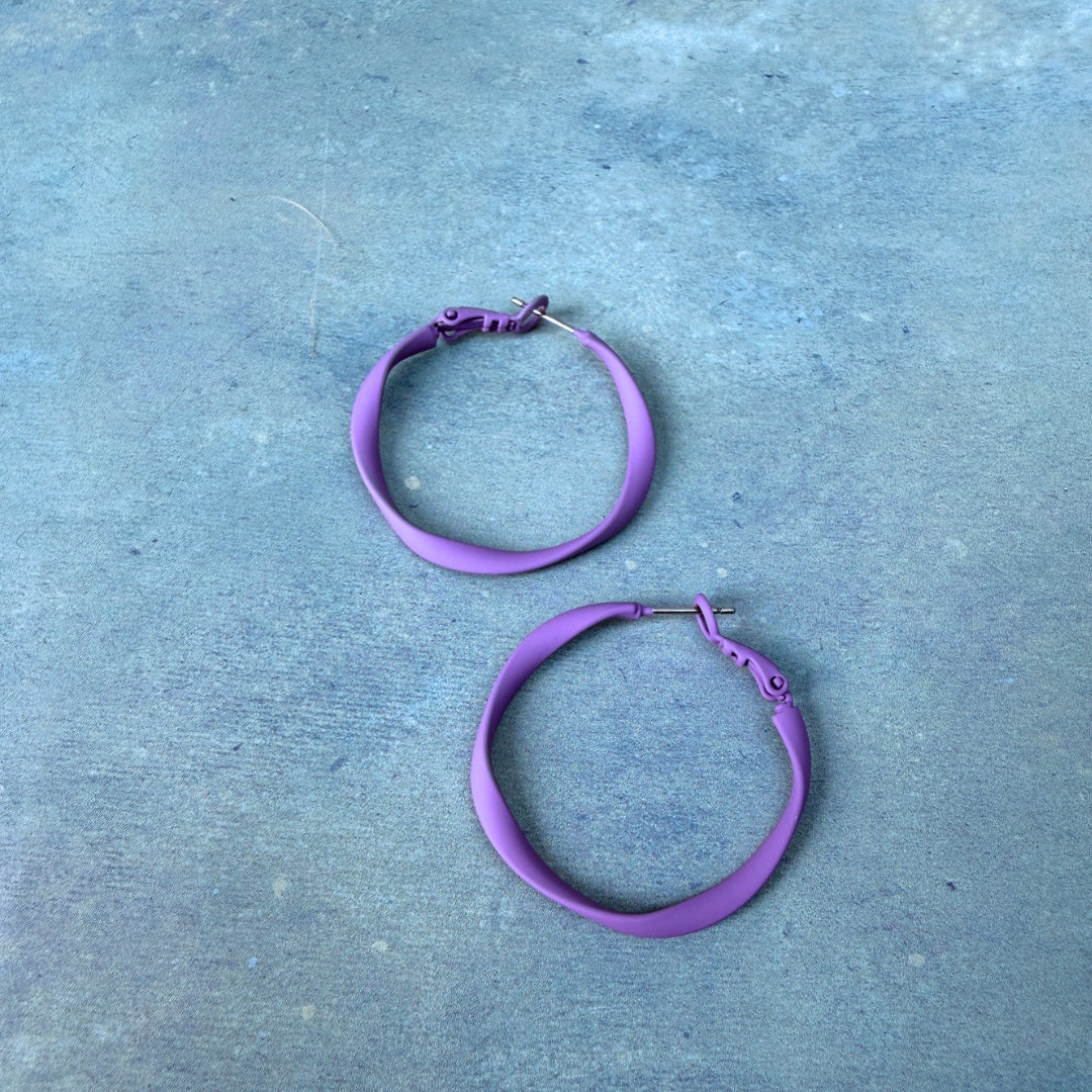 TWISTY HOOPS - VARIOUS COLOURS
