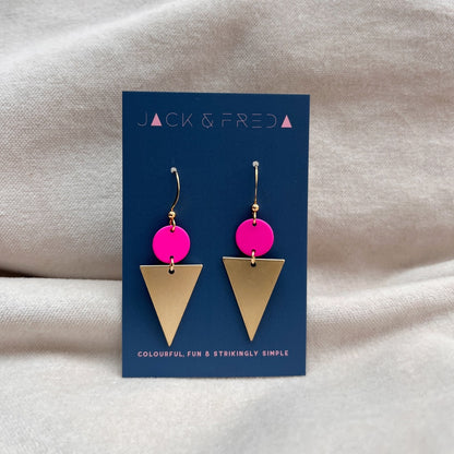 Lola Triangle earrings in gold with hot pink