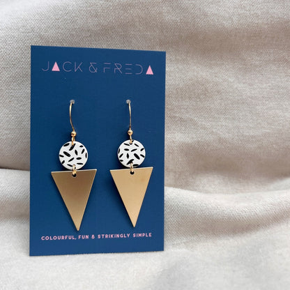 Lola Triangle earrings in gold with ivory spot