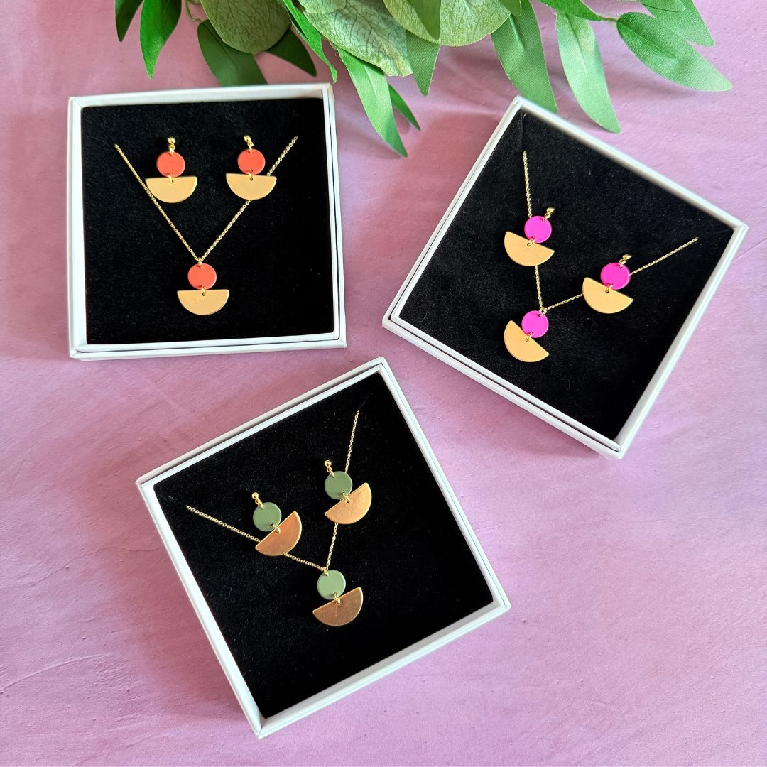 LOLA NECKLACE & EARRING SETS