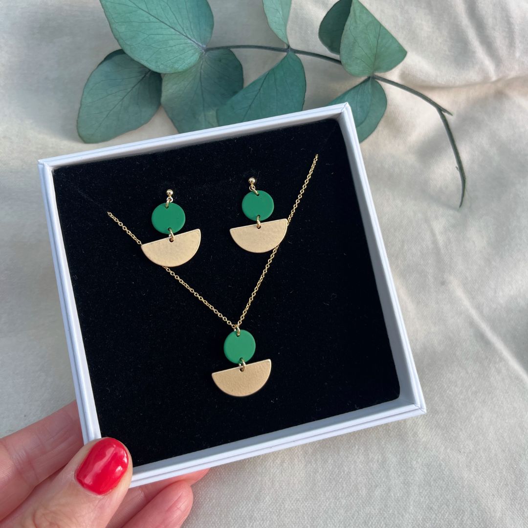 LOLA NECKLACE & EARRING SETS