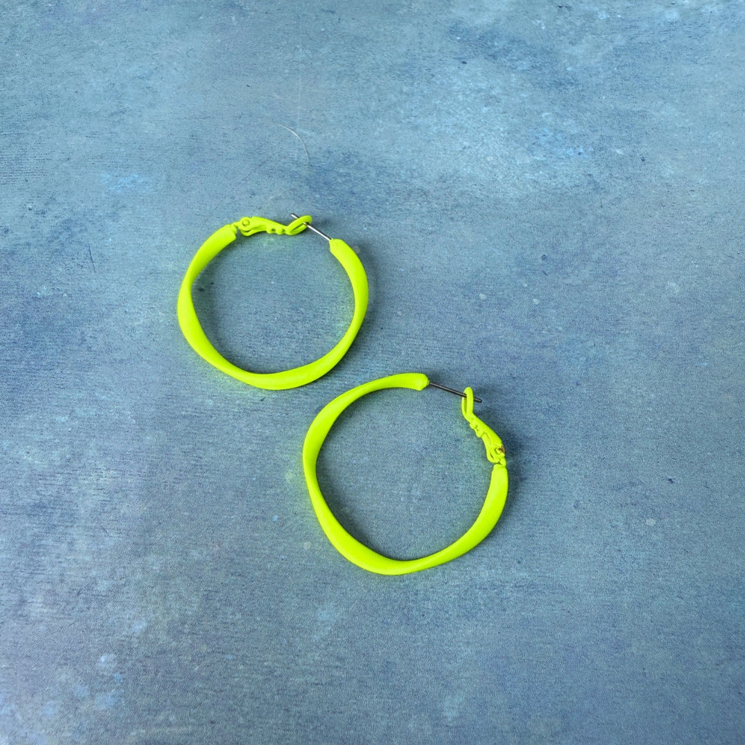 TWISTY HOOPS - VARIOUS COLOURS