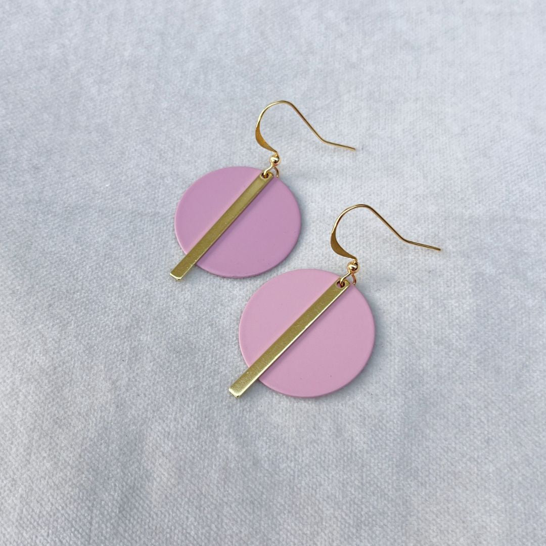 Solar earrings in dusky pink