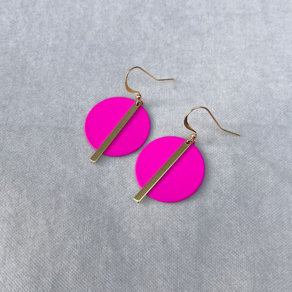 Solar earrings in hot pink