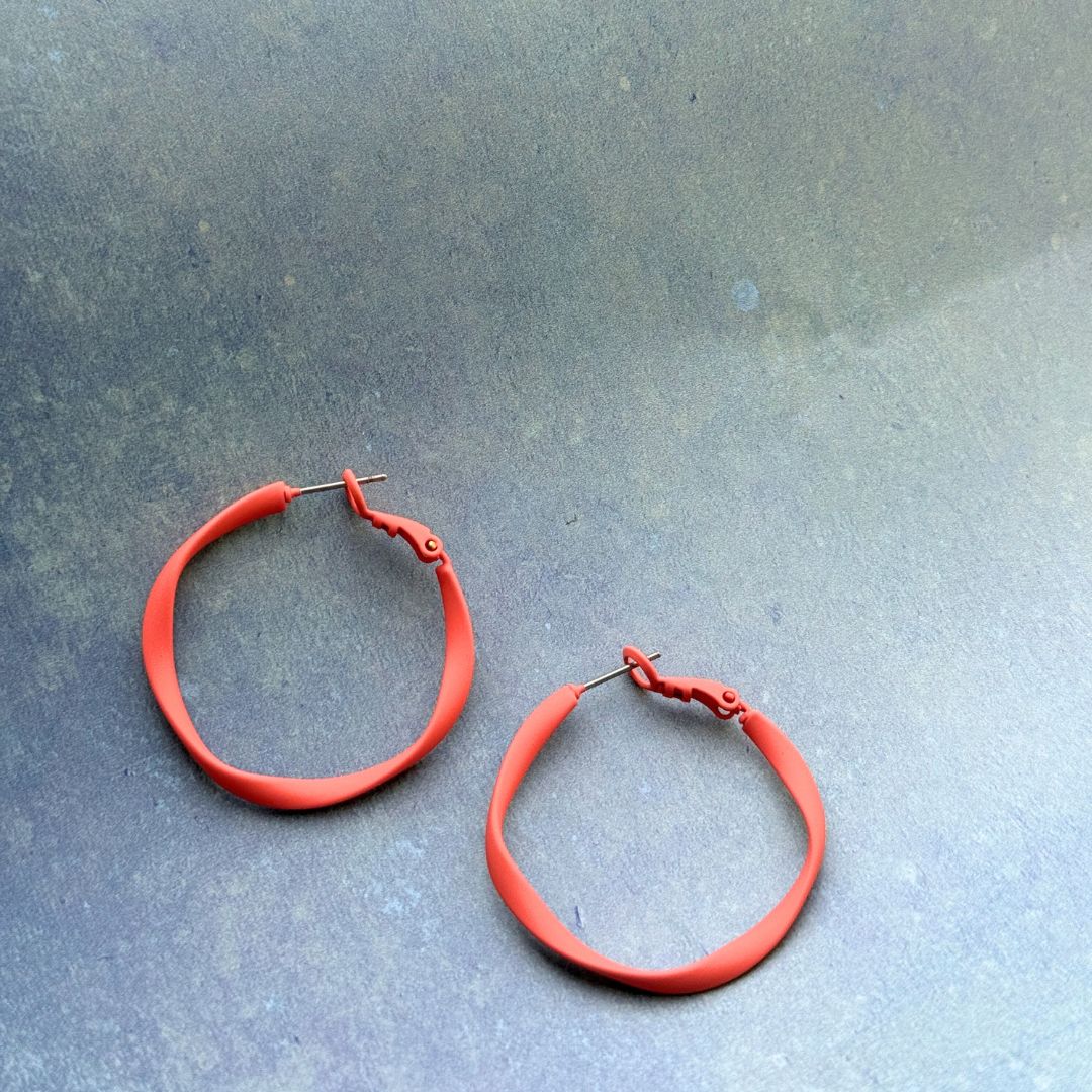 TWISTY HOOPS - VARIOUS COLOURS
