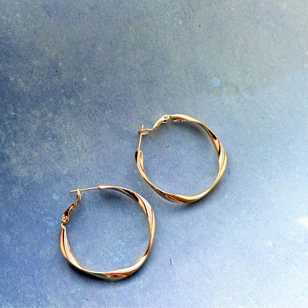 TWISTY HOOPS - VARIOUS COLOURS