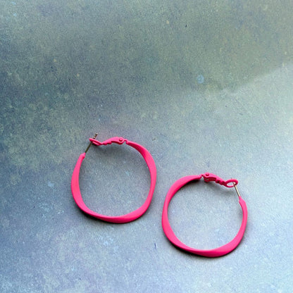 TWISTY HOOPS - VARIOUS COLOURS