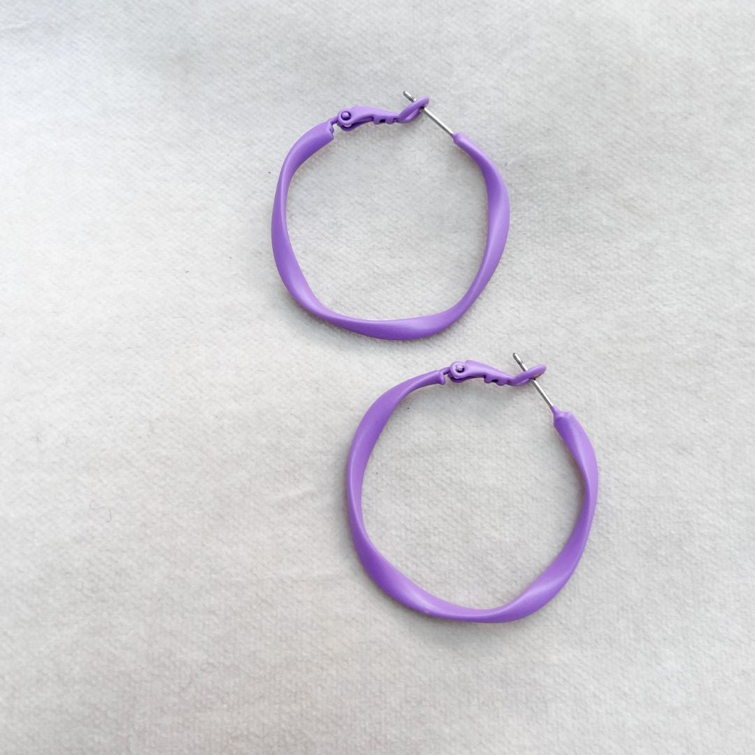 NEW! TWISTY HOOPS