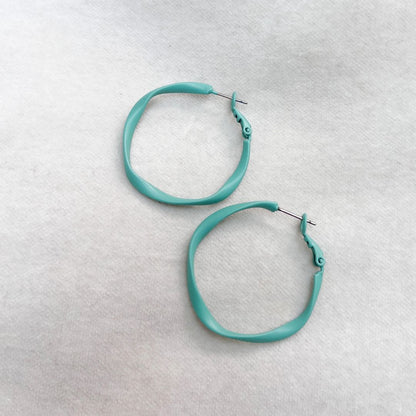 NEW! TWISTY HOOPS