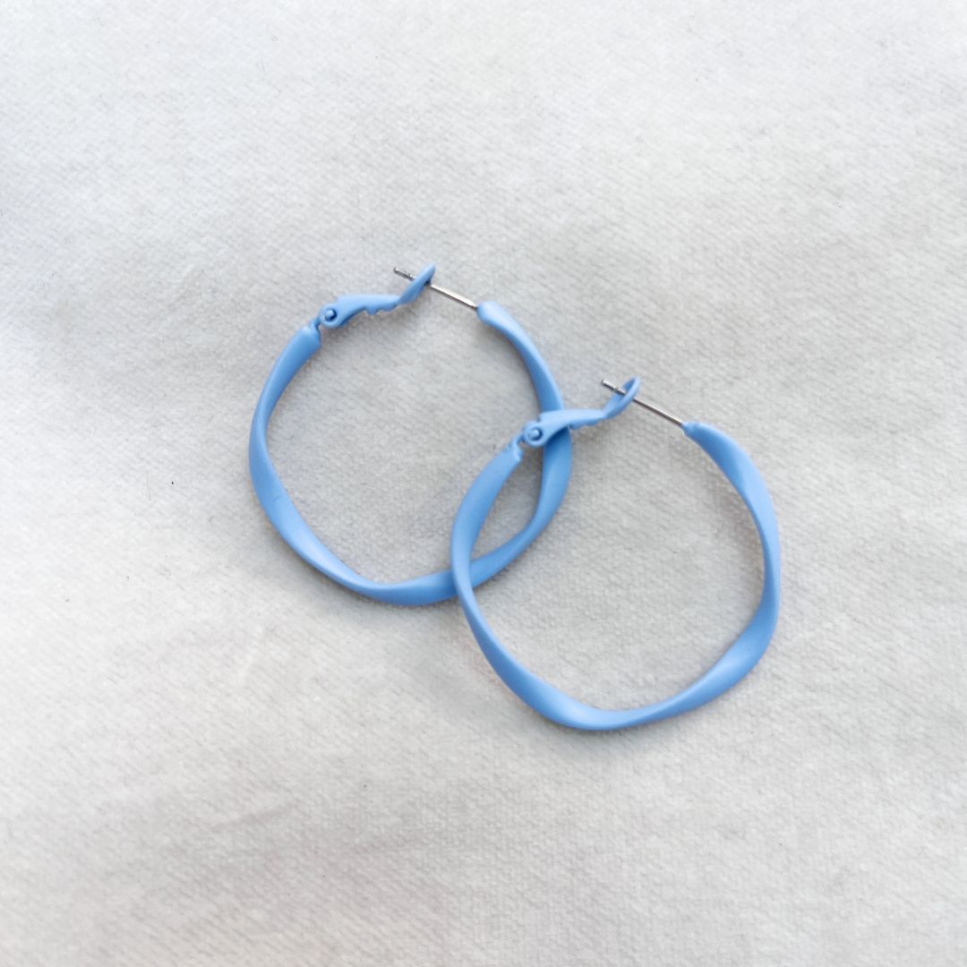 NEW! TWISTY HOOPS