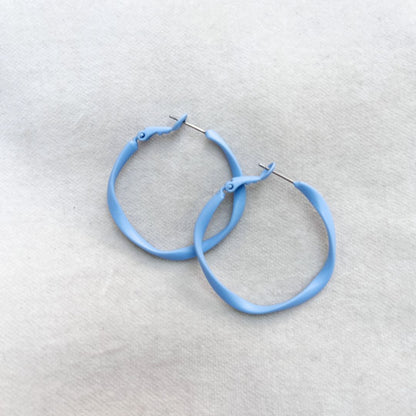 NEW! TWISTY HOOPS