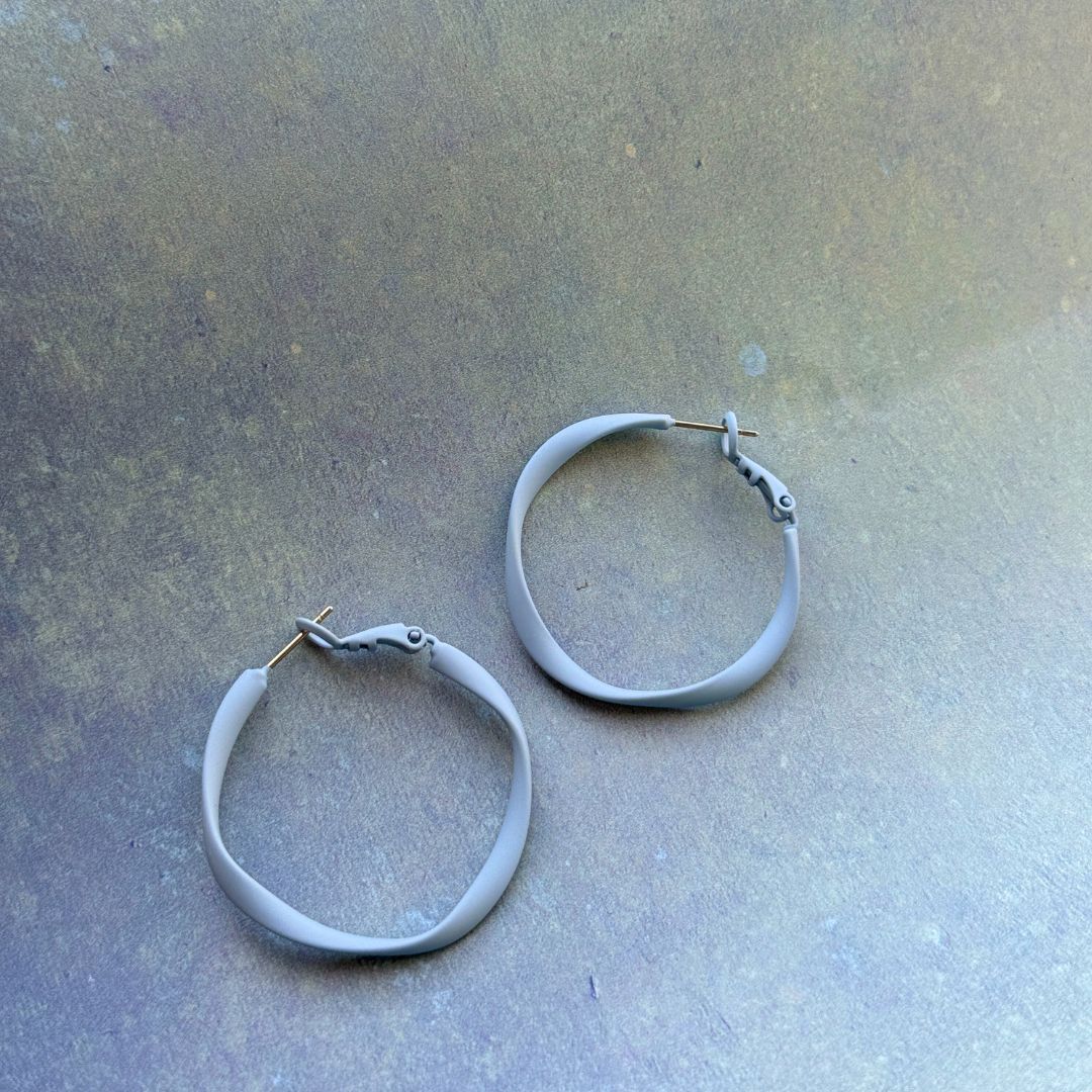 TWISTY HOOPS - VARIOUS COLOURS