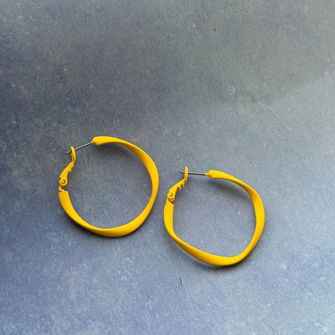 TWISTY HOOPS - VARIOUS COLOURS