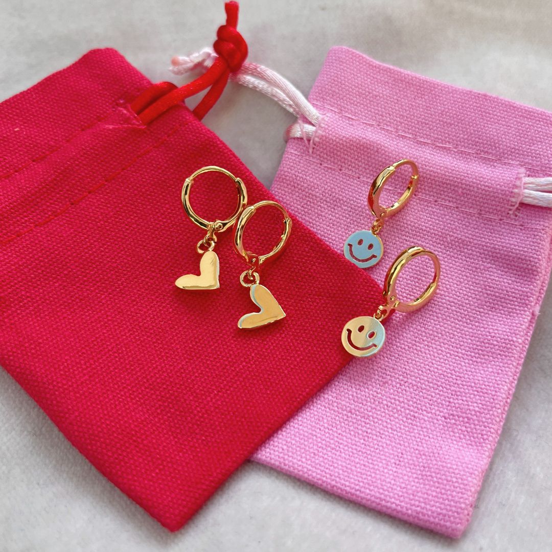 HUGGIE EARRINGS - HEARTS (GOLD OR SILVER PLATED)